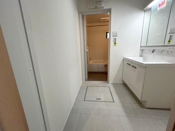 横浜市戸塚区平戸１丁目 戸建 脱衣所