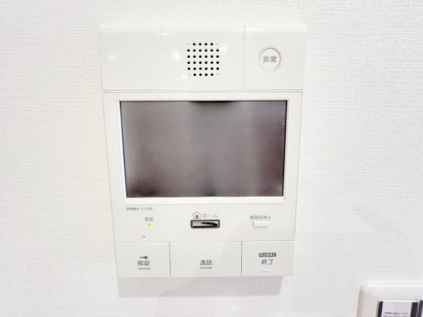 セレナハイム立川スクエアコート TVモニター付きインターフォン