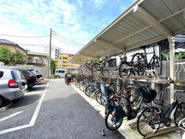 プレシス府中リヴェスタ 駐輪場
