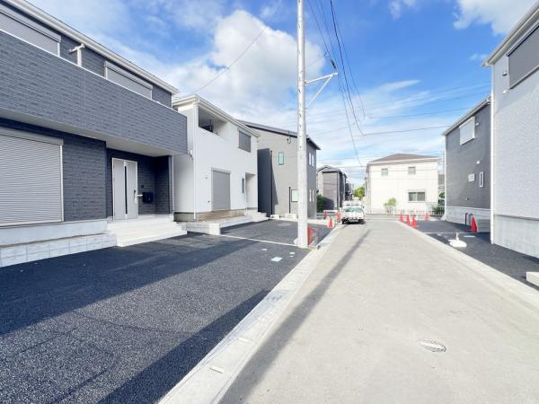 平塚市山下１丁目 戸建 前面道路含む現地写真
