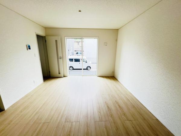 平塚市山下１丁目 戸建 リビング