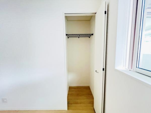 平塚市山下１丁目 戸建 洋室