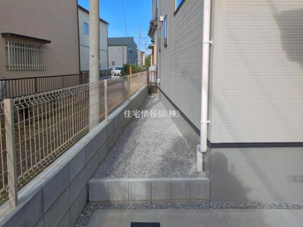 草加市青柳 