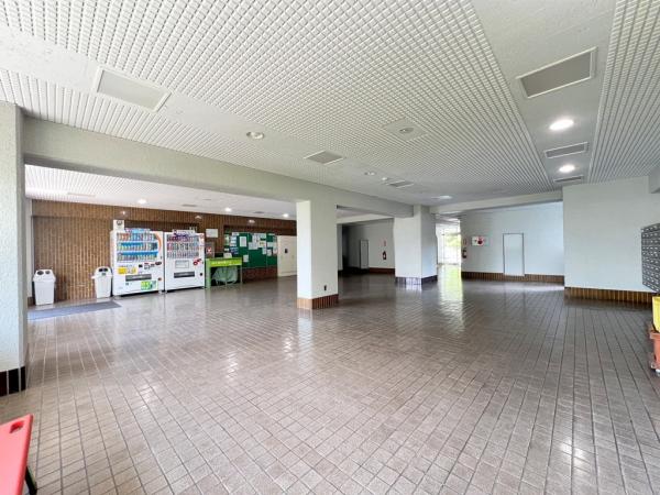 東建座間ハイツ２ ロビー