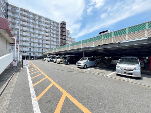 ゾンネンハイム第1南林間 敷地内駐車場
