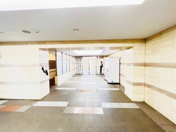 ベルドゥムール海老名弐番館 エントランスホール