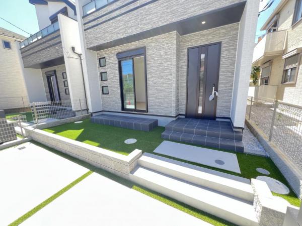 藤沢市湘南台６丁目 戸建 玄関