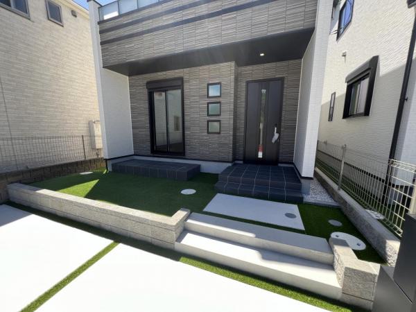 藤沢市湘南台６丁目 戸建 玄関