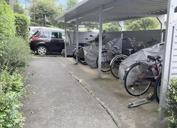 小山田桜台29号棟 駐輪場