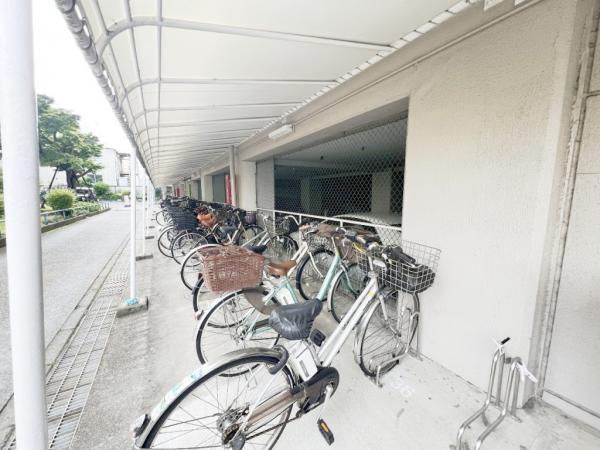 めじろ台ハイム 駐輪場
