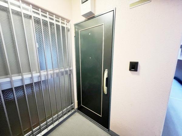 マイキャッスル椚田 玄関