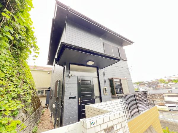 横浜市青葉区桜台 中古戸建 玄関