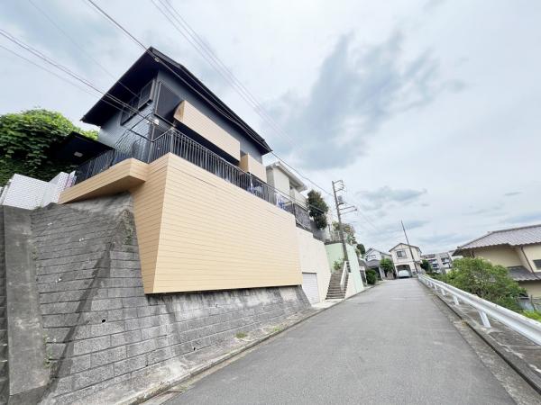 横浜市青葉区桜台 中古戸建 前面道路含む現地写真