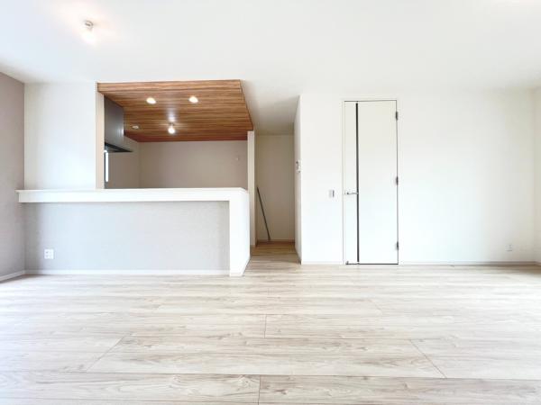 藤沢市本藤沢３丁目 戸建 ダイニングキッチン