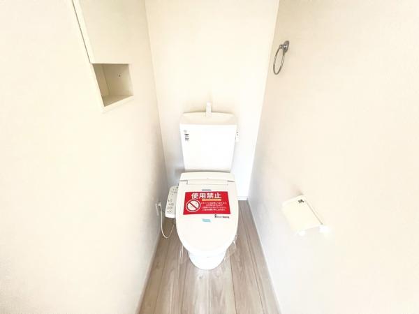 藤沢市本藤沢３丁目 戸建 トイレ