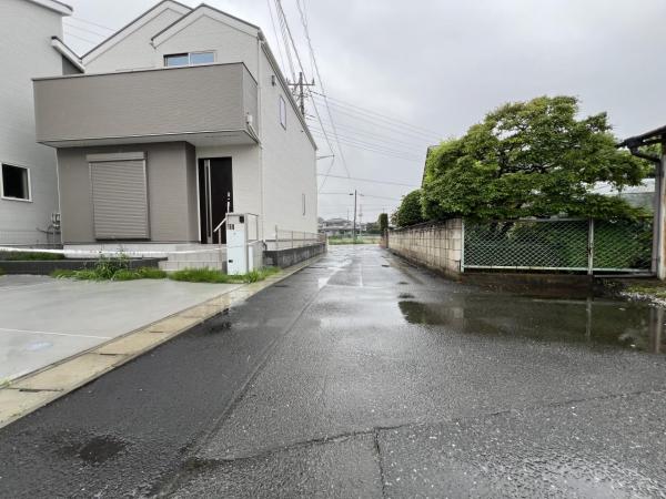 飯能双柳第1期 前面道路含む現地写真
