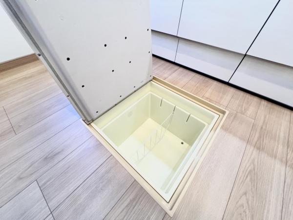 秦野市南矢名 中古戸建 収納