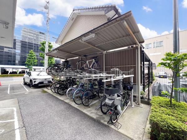ヴェルディーク元今泉 駐輪場