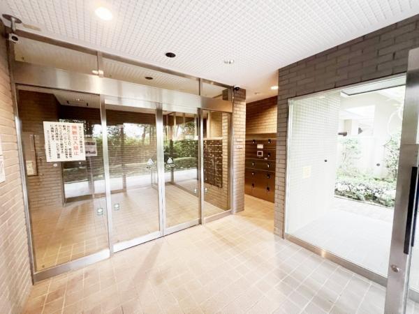 タウンズ八王子センタークレスト エントランスホール