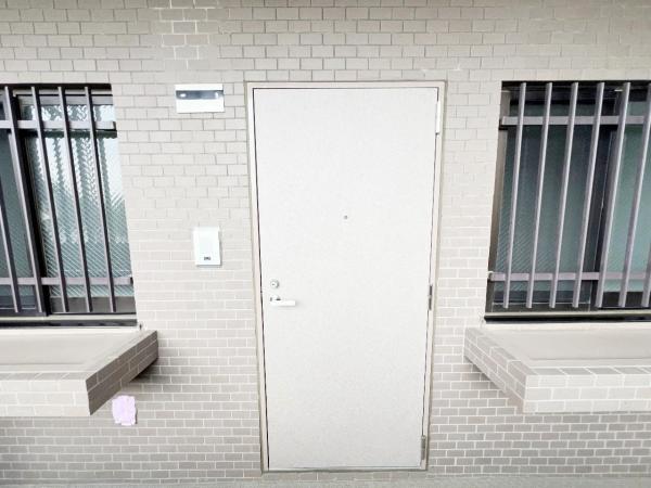 マージュ高幡不動 玄関