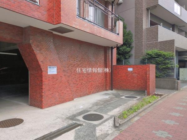 シャンボール志村坂上 