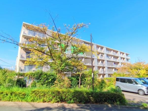 上郷西ケ谷団地12号棟 