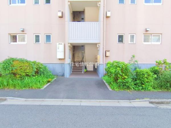 上郷西ケ谷団地12号棟 