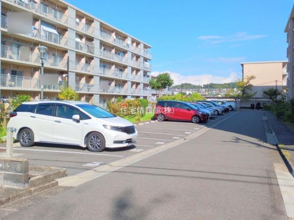 上郷西ケ谷団地12号棟 