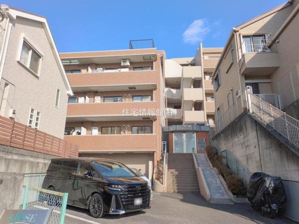 リブゼ横浜南伍番館 