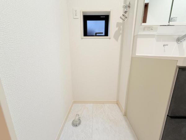 千葉市若葉区若松町 ランドリースペース