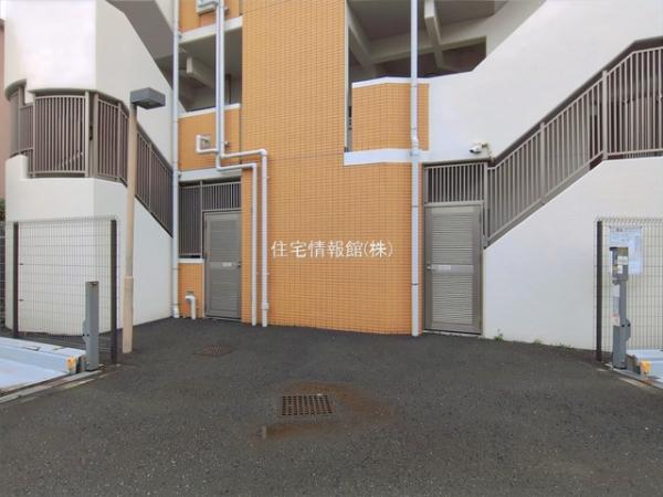 リブゼ横浜トゥインクルガーデン 
