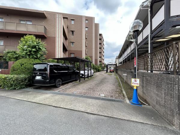 レクセルマンション若葉 第2 駐車場