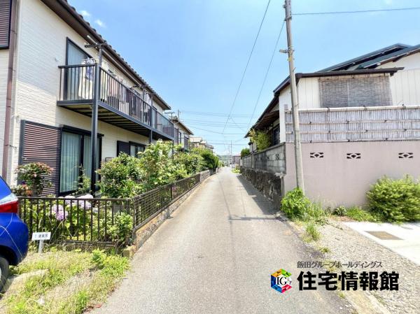 中郡大磯町国府本郷 戸建 前面道路含む現地写真