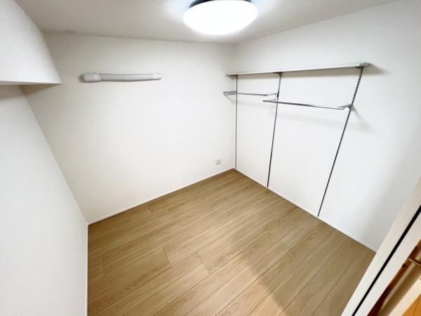 しらとり台住宅 洋室