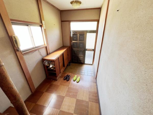 中郡二宮町富士見が丘２丁目 中古戸建 玄関