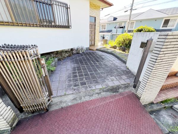 中郡二宮町富士見が丘２丁目 中古戸建 駐車場