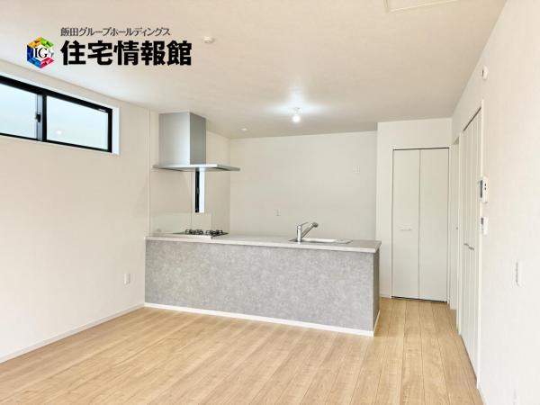 高座郡寒川町岡田６丁目 戸建 ダイニングキッチン