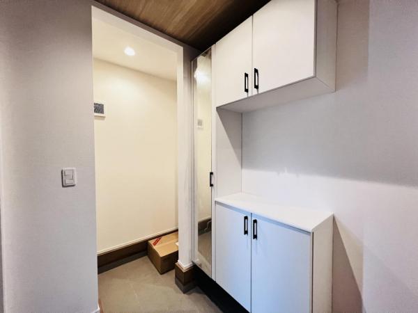 青梅市長淵１丁目 戸建 玄関(共用部)