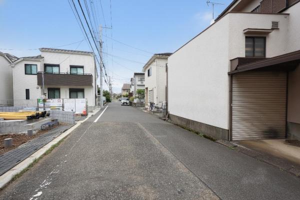 東久留米市前沢４丁目 戸建 前面道路含む現地写真