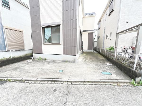 平塚市東真土４丁目 中古戸建 駐車場
