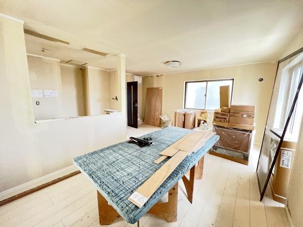平塚市東真土４丁目 中古戸建 ダイニングキッチン