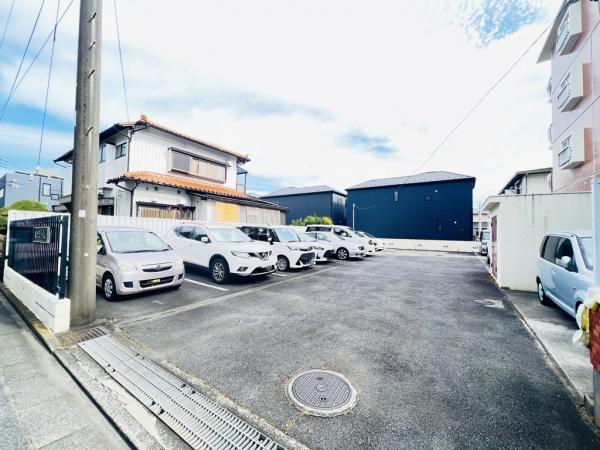 星が丘ハイム 駐車場