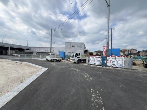 宇都宮市駒生町 戸建 前面道路含む現地写真