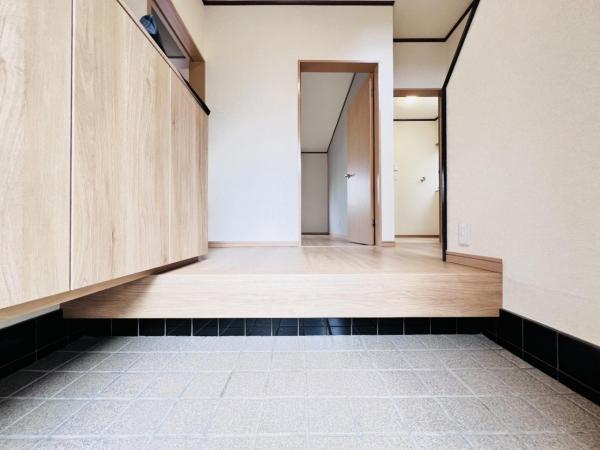 あきる野市五日市 中古戸建 玄関