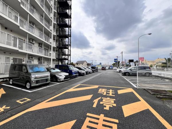 つきみ野スカイハイツ 敷地内駐車場