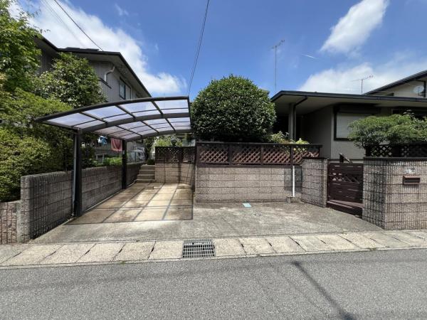 宇都宮市石井町 中古戸建 駐車場