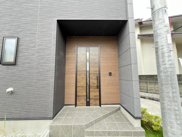 茅ヶ崎市今宿 戸建 玄関