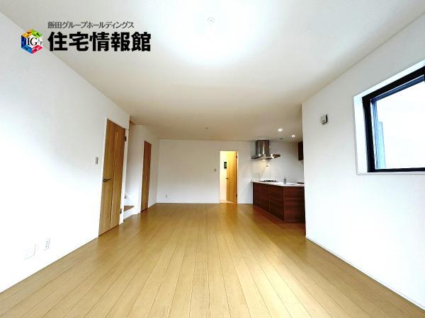 藤沢市花の木 戸建 リビングダイニング