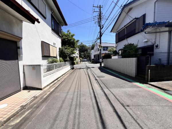 綾瀬市上土棚中６丁目 中古戸建 前面道路含む現地写真