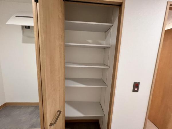 東建座間ハイツ1号棟 収納